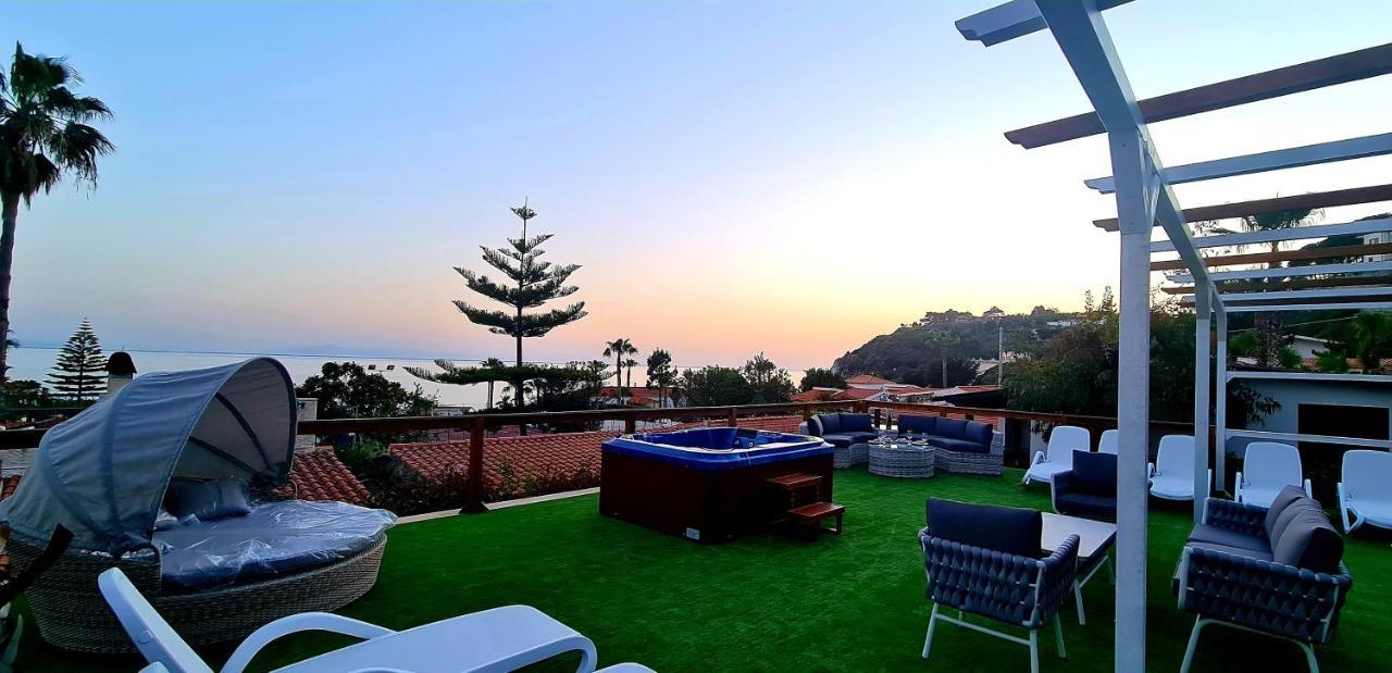 Ninfa Sul Mare Apartments 50 M E T R I Dal Mare Parcheggio Gratuito Custodito Capo Vaticano Dış mekan fotoğraf