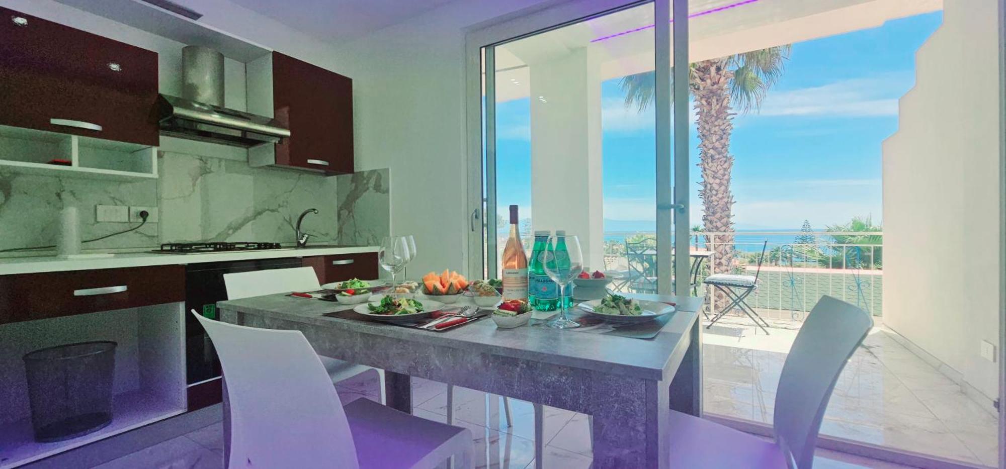 Ninfa Sul Mare Apartments 50 M E T R I Dal Mare Parcheggio Gratuito Custodito Capo Vaticano Dış mekan fotoğraf