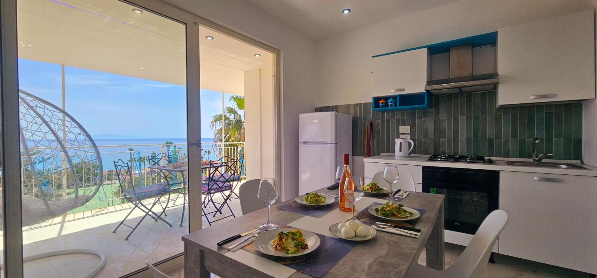 Ninfa Sul Mare Apartments 50 M E T R I Dal Mare Parcheggio Gratuito Custodito Capo Vaticano Dış mekan fotoğraf