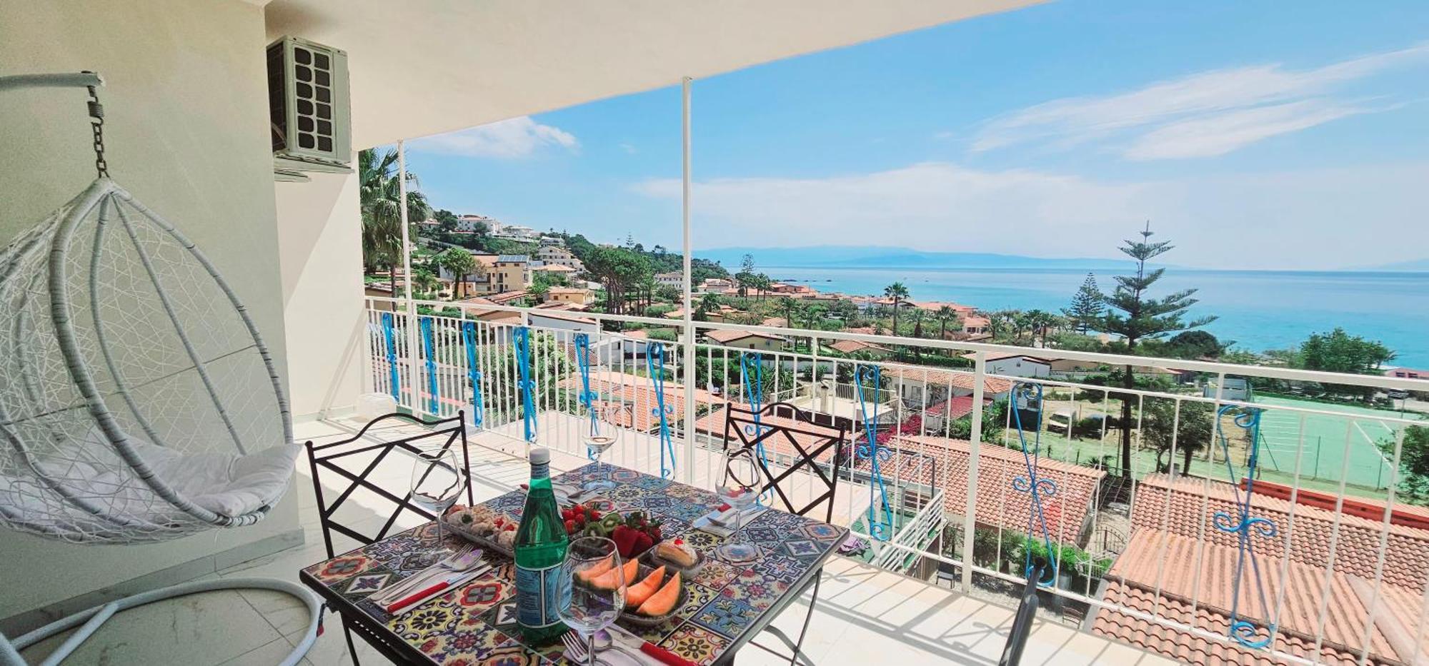 Ninfa Sul Mare Apartments 50 M E T R I Dal Mare Parcheggio Gratuito Custodito Capo Vaticano Dış mekan fotoğraf